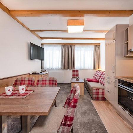 Apartments & Garni Alpenrose Obertauern Exterior photo