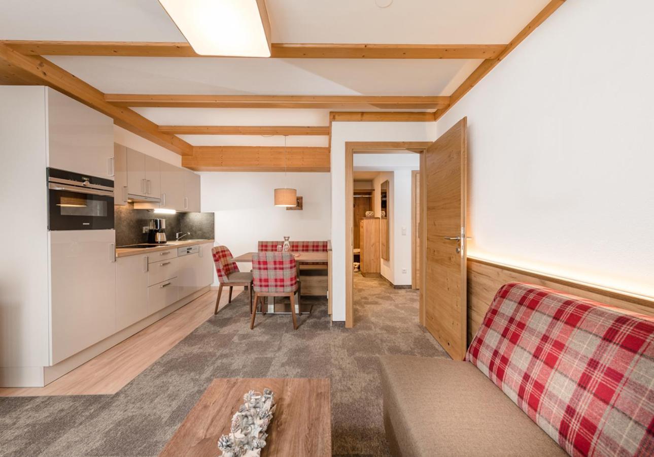 Apartments & Garni Alpenrose Obertauern Exterior photo